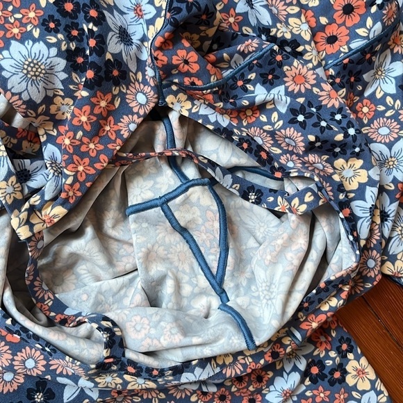 Offline by Aerie Floral Criss Cross Back Onesie Sz XL - Picture 10 of 10